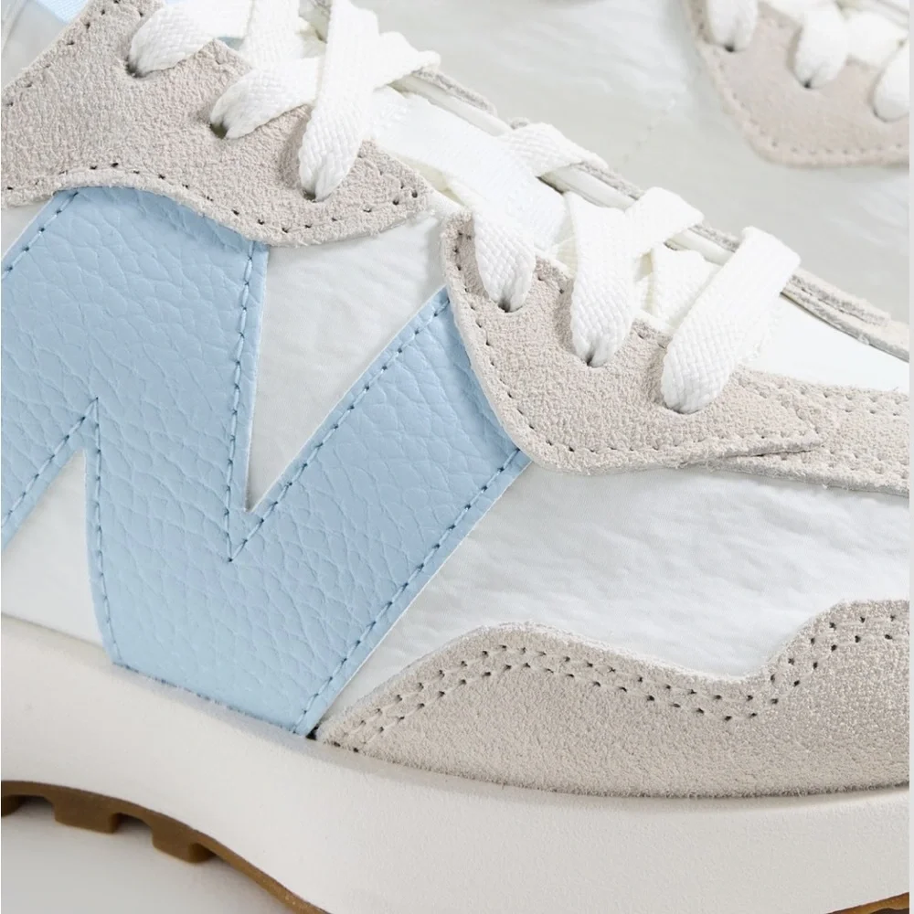 New Balance 327 NWT - Picture 2 of 7